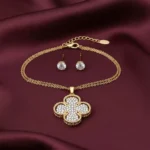 Gold plated clover floral locket for womens in Pakistan